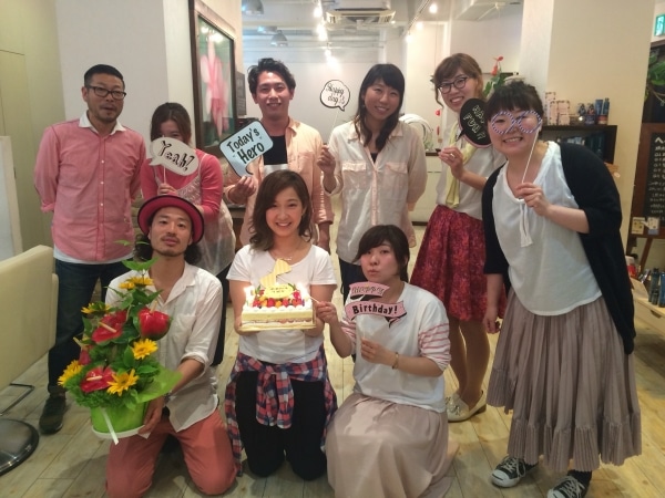 Hair Make Feb 南浦和店 フェブ 美容師アシスタント求人 正社員 新卒 通信生正社員 中途 浦和エリア 美容室 美容 師求人 転職情報のtocoroni トコロニ