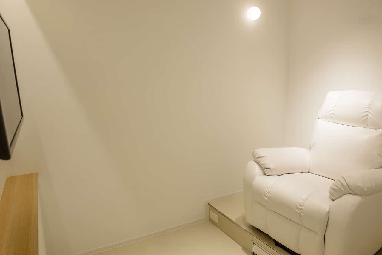 Embellir 横浜西口店 アンベリール ネイリスト求人 正社員 中途 横浜 エリア 美容室 美容師求人 転職情報のtocoroni トコロニ